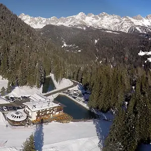 Dolomiti 2*, Falcade Italia